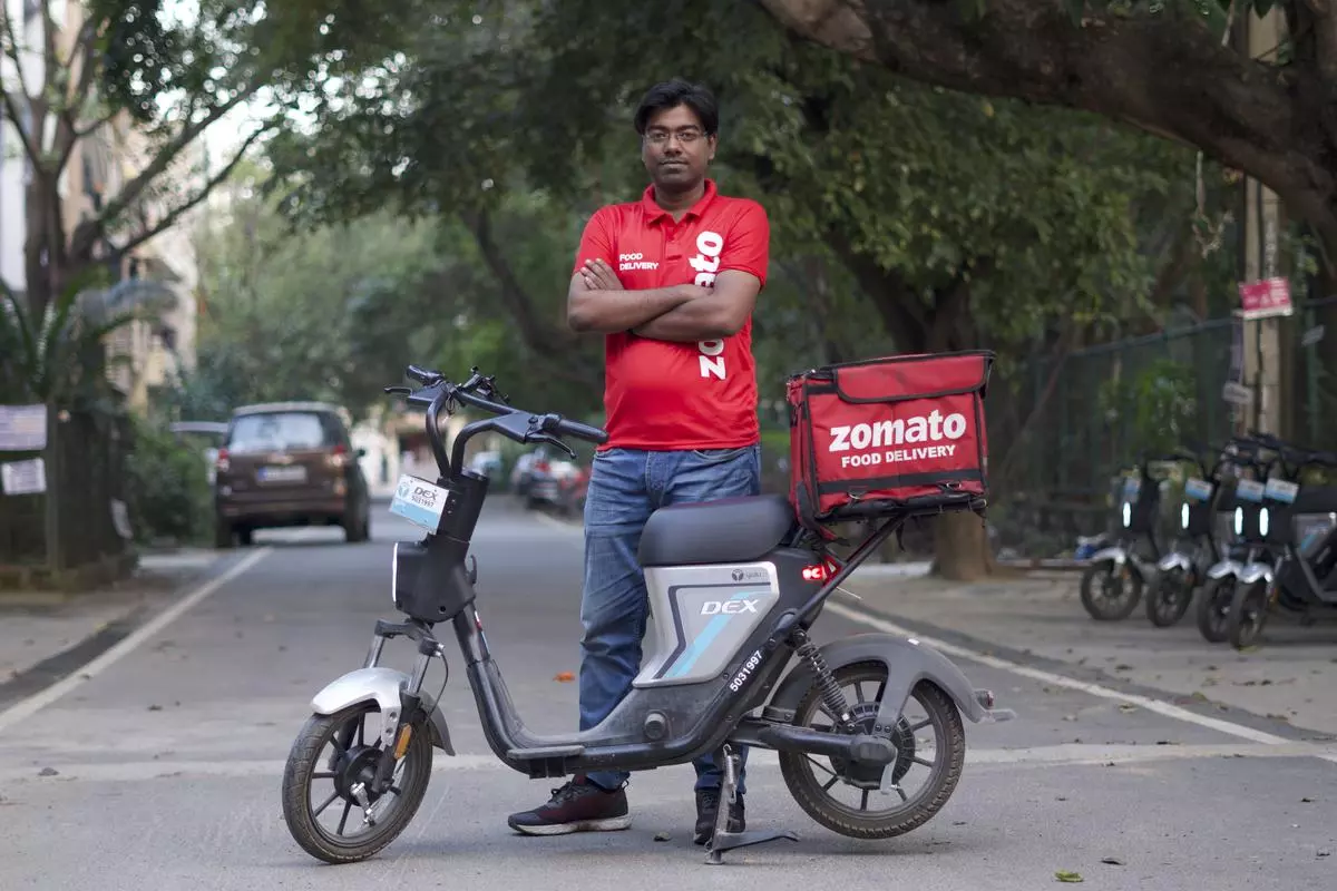 Zomato bicycle sales delivery